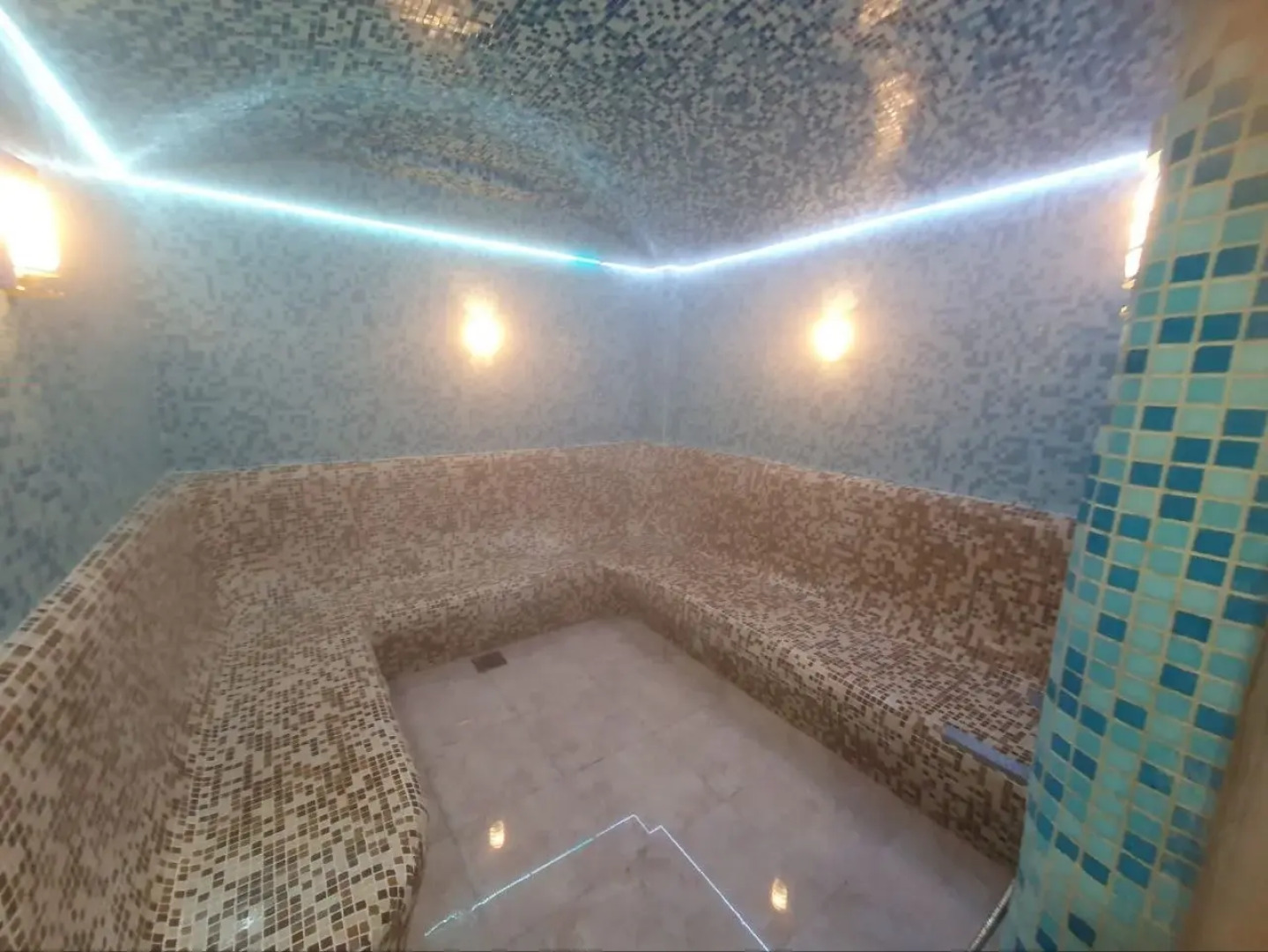 Квартира Уютная в Комплексе с Бассейном