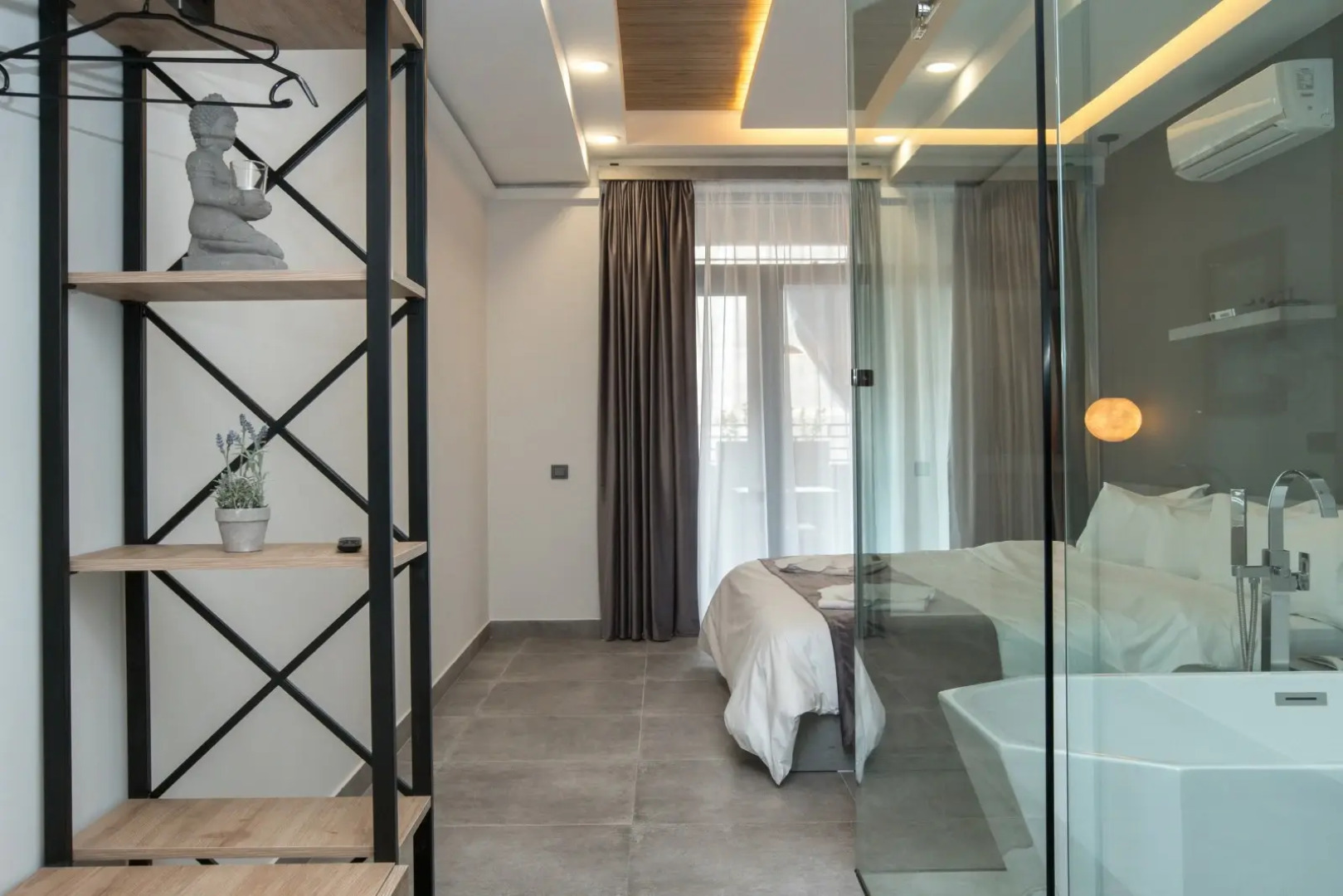 Апартаменты on Yekmalyan Str. 1-42/2