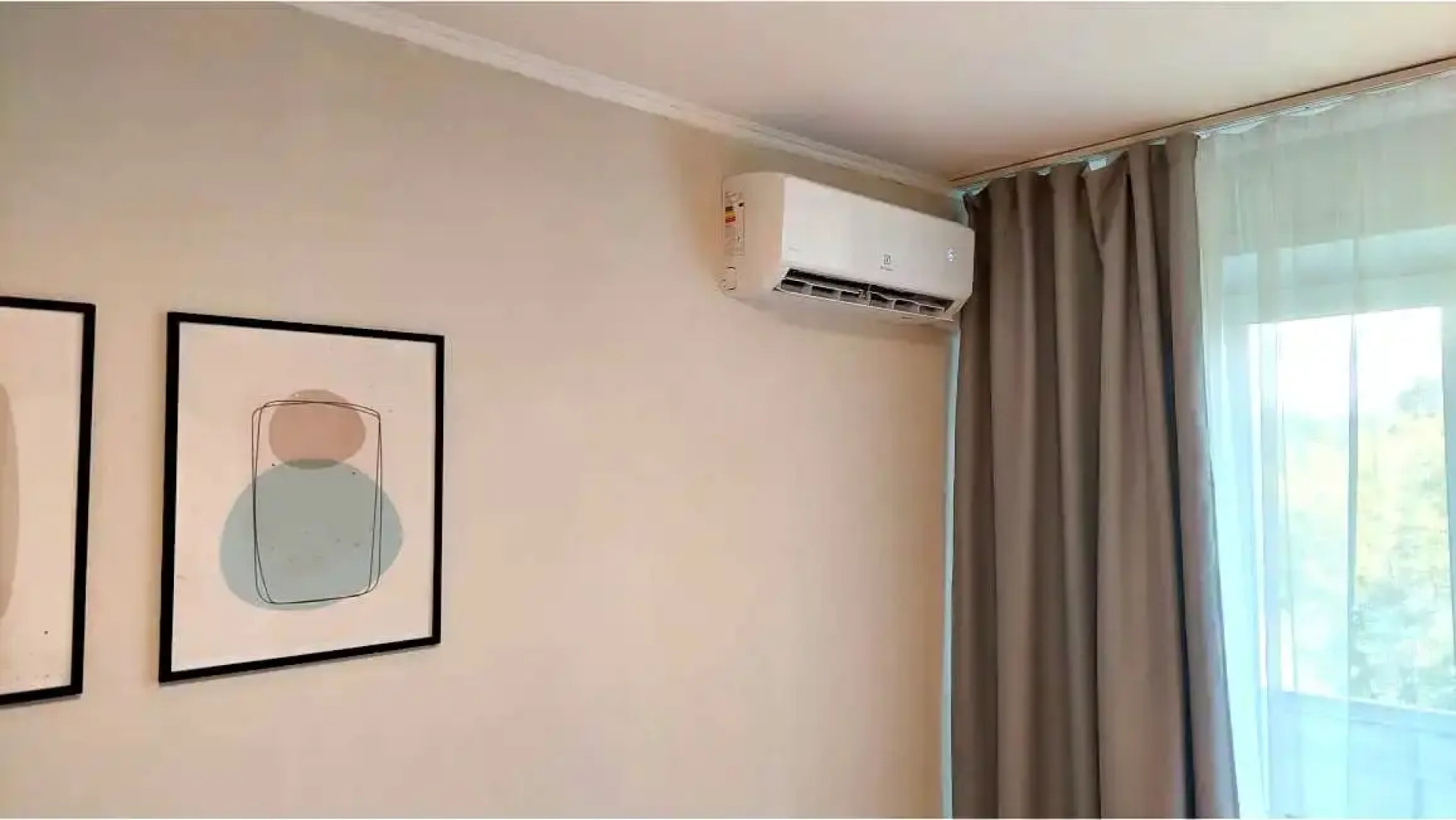 Апартаменты «Home Vita» – яркая двухкомнатная квартира с балконом