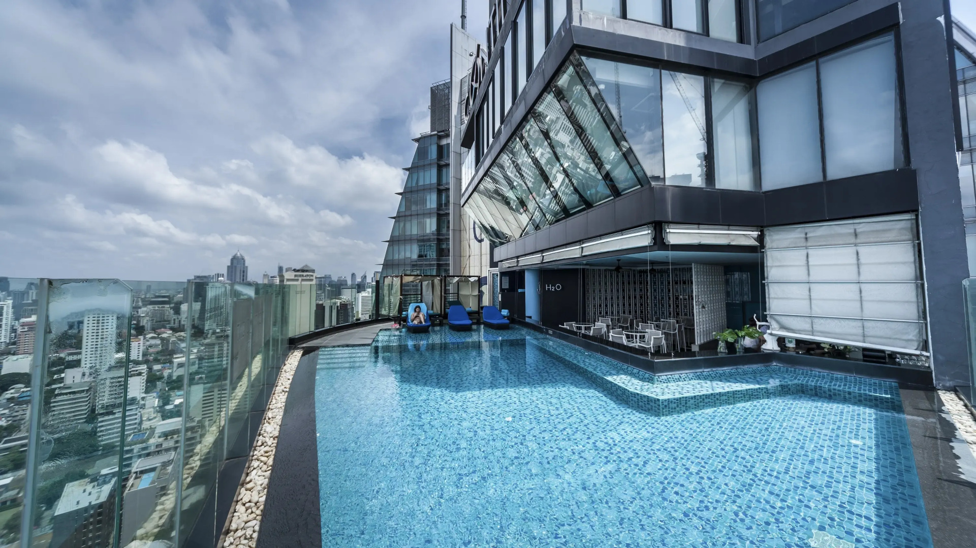The Continent Hotel Sukhumvit / Asok BTS Bangkok by Compass Hospitality
