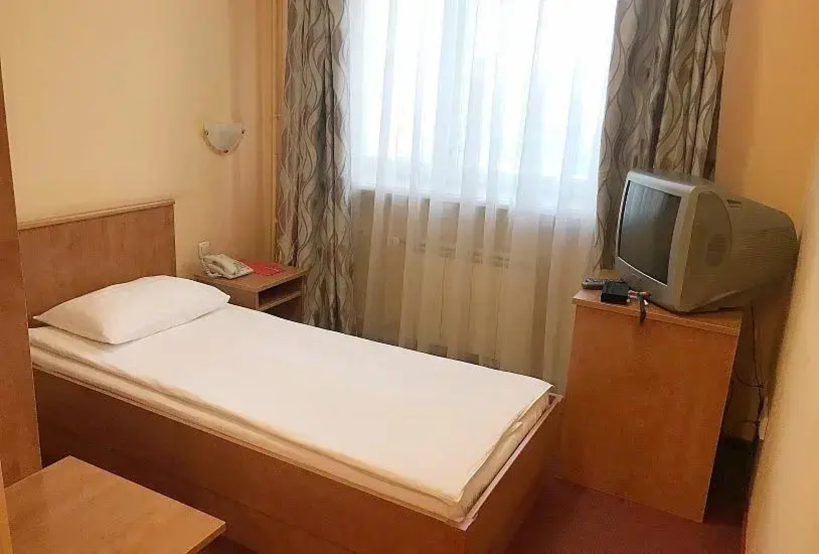 Азимут Отель Мирный