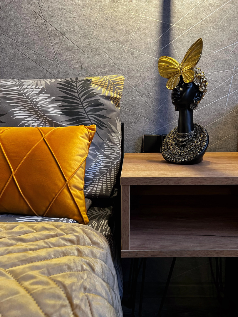 Апартаменты Granada Шикарная евро-двушка в центре города с новым ремонтом в стиле Лофт