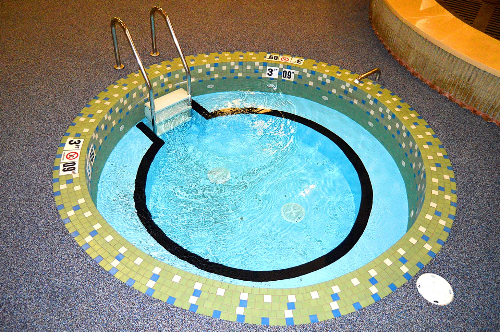 Отель Ramada Hotel & Conference Center