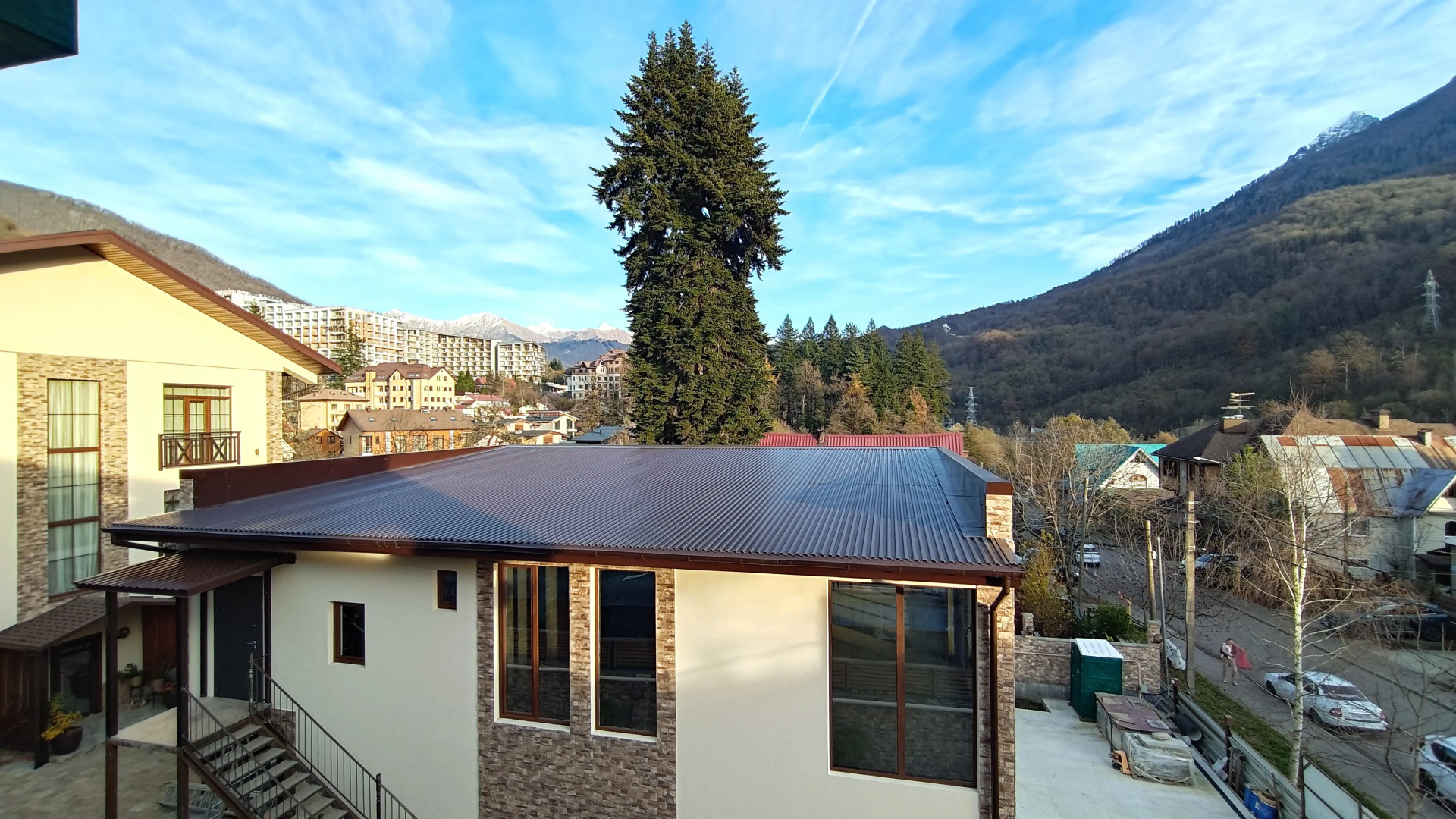 Апартаменты с Панорамным Видом на Горы и Открытым Балконом