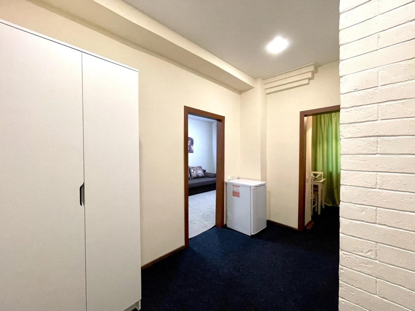 Апартаменты MARS Hotel Строителей 26