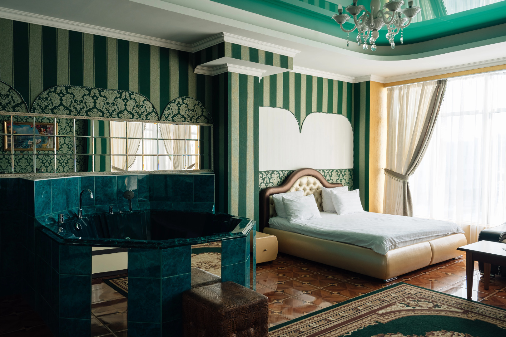 Отель Малибу