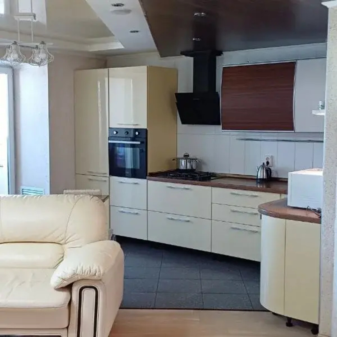 Апартаменты  Rich House на улице Новосёлов 8