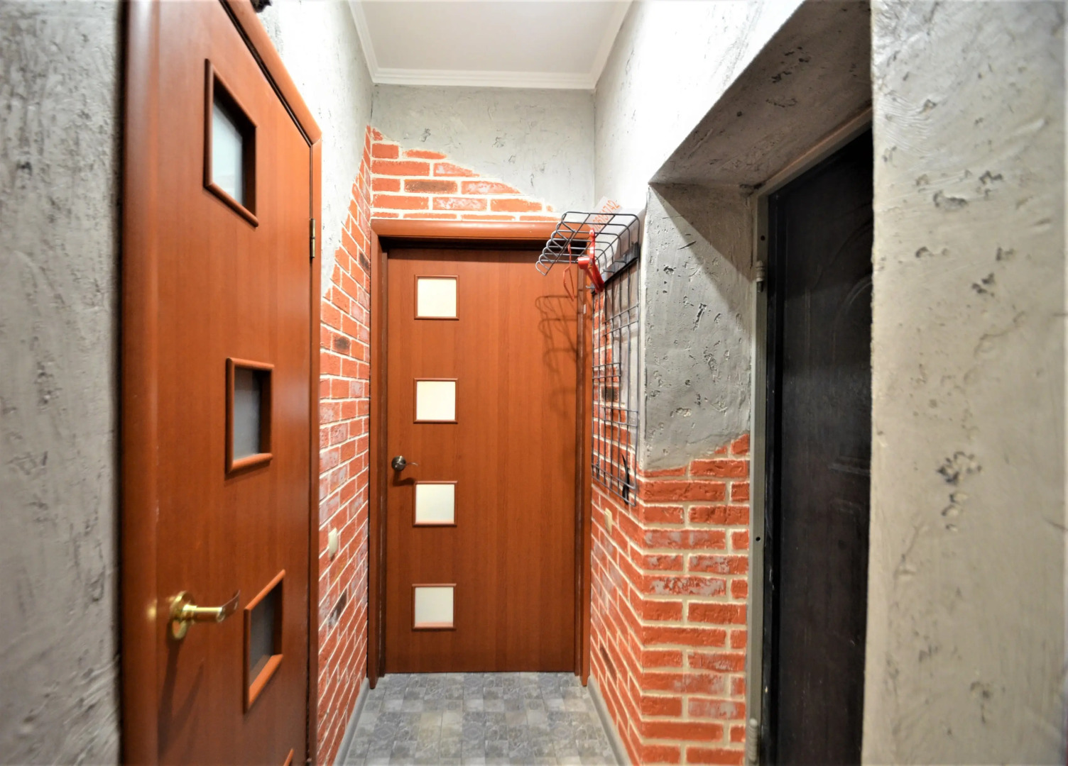 Апартаменты Статус на Кирова 10 в Ялте 1