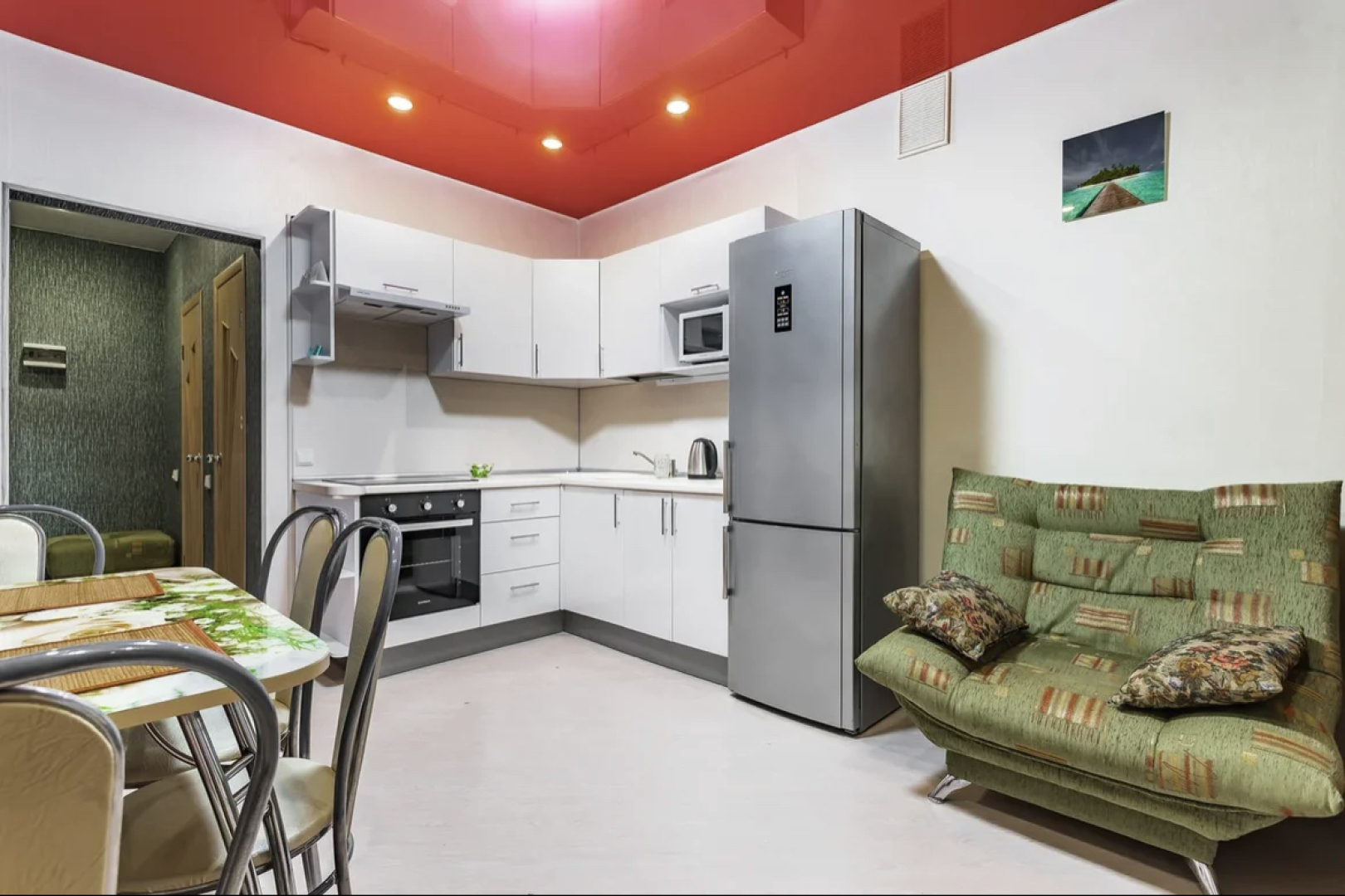 Уютные Апартаменты с Видом на реку Волгу (ул. 5 просека д.101)