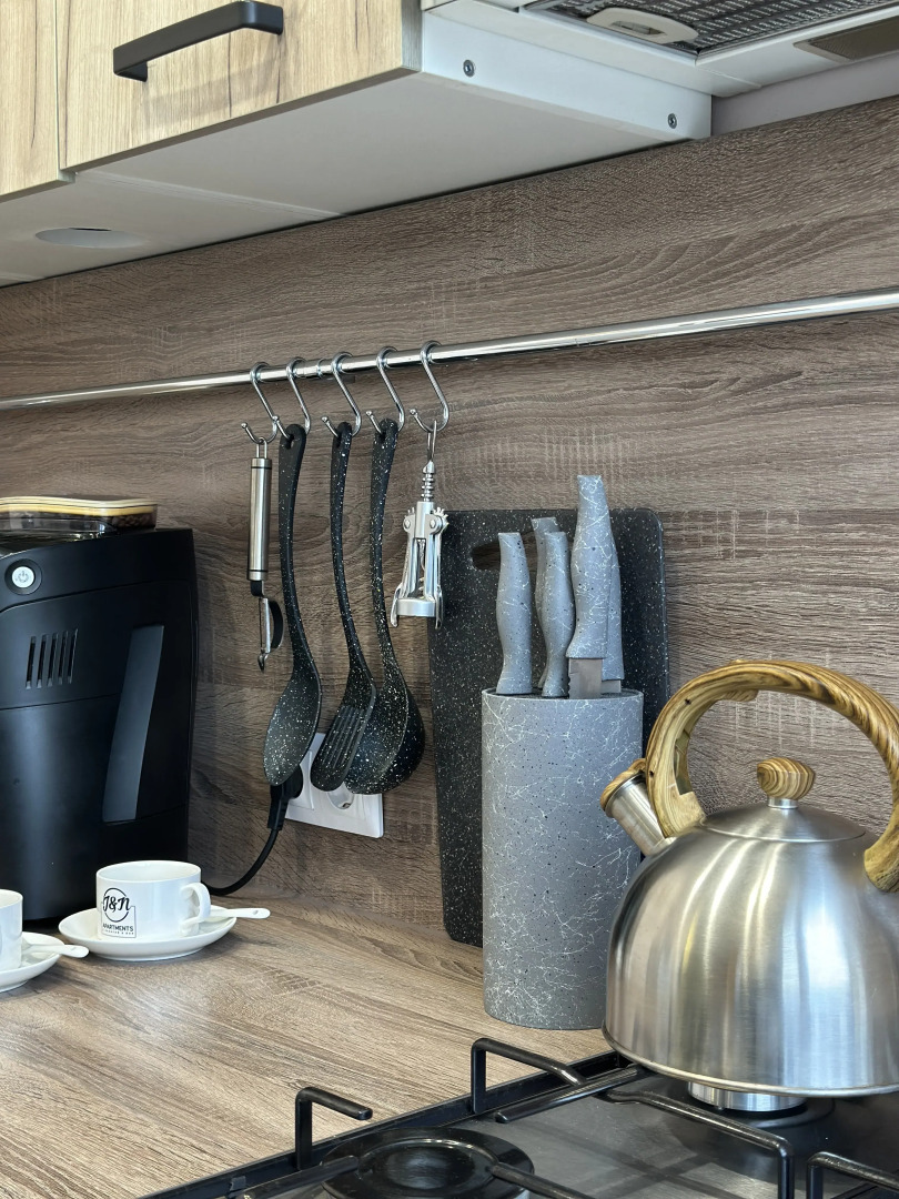 Апартаменты J&N Apartments Трёхместная студия с балконом в центре города Московский 16