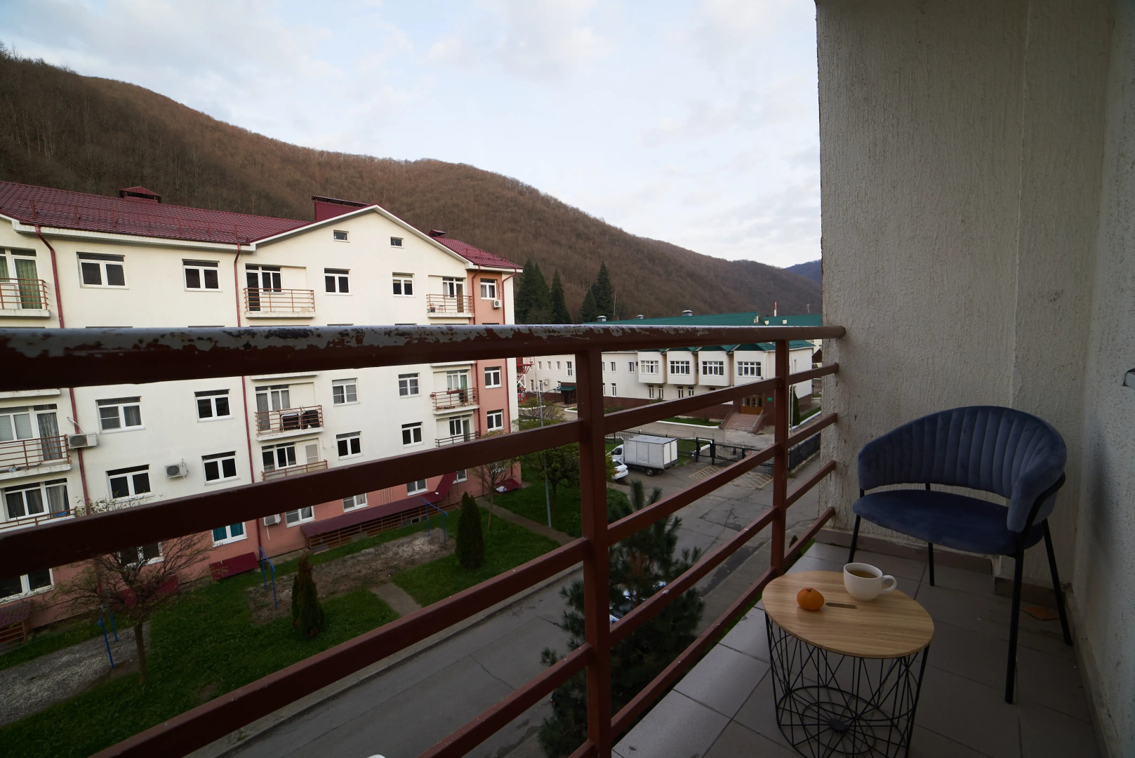 Апартаменты Семейные с Видом на Массив Горы Аибга