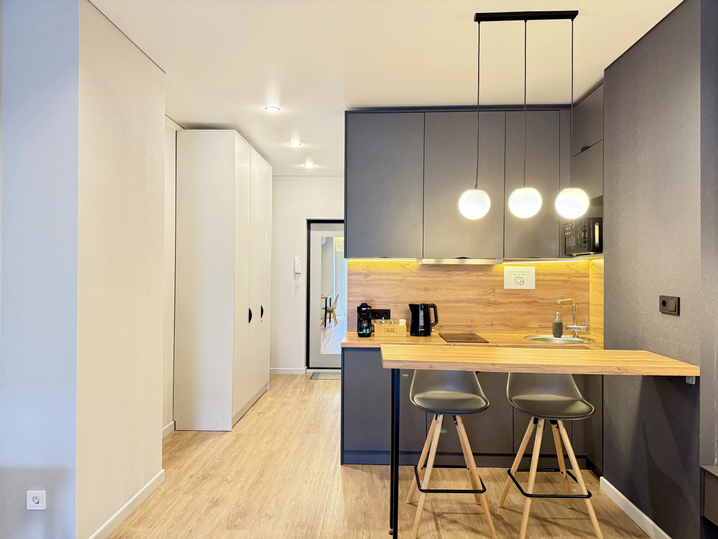 Апартаменты возле ТЦ Горизонт