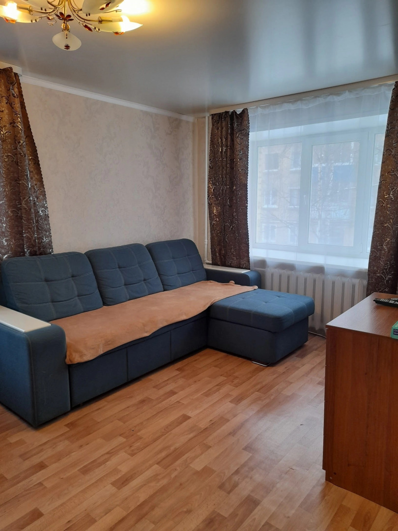 Квартира Проспект Космонавтов 12