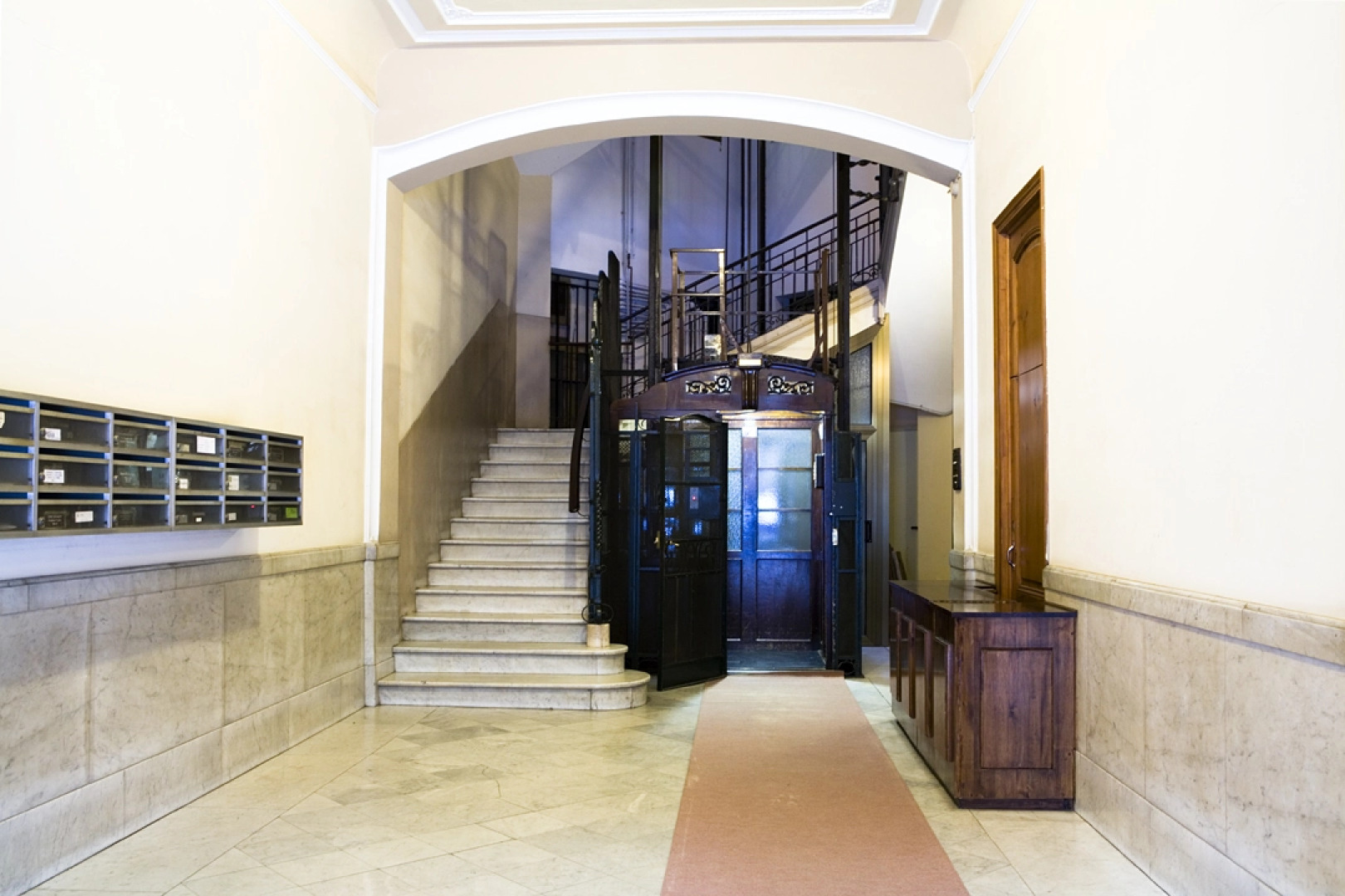 Апартаменты Platinum in Residential  Area