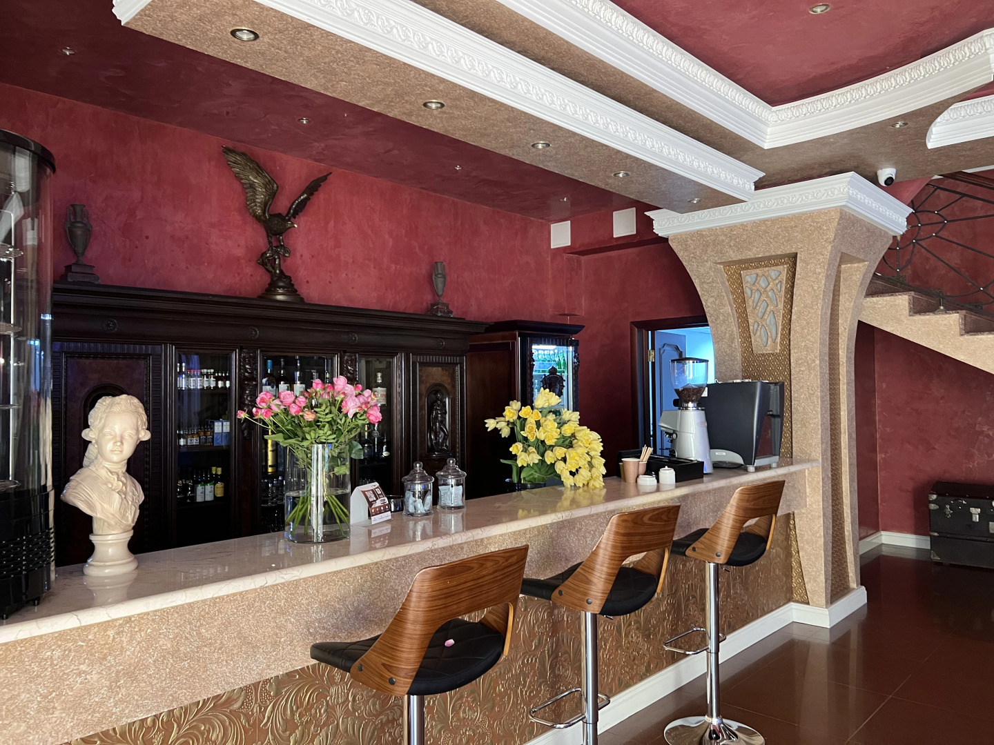 Отель Золотой Дельфин