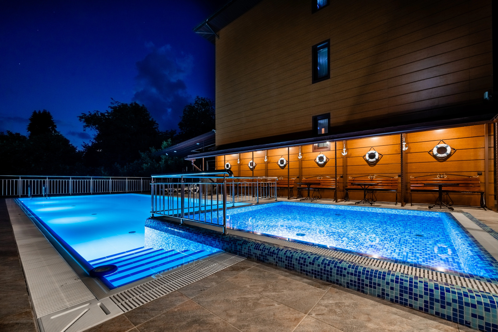 Отель Вальс Цветов