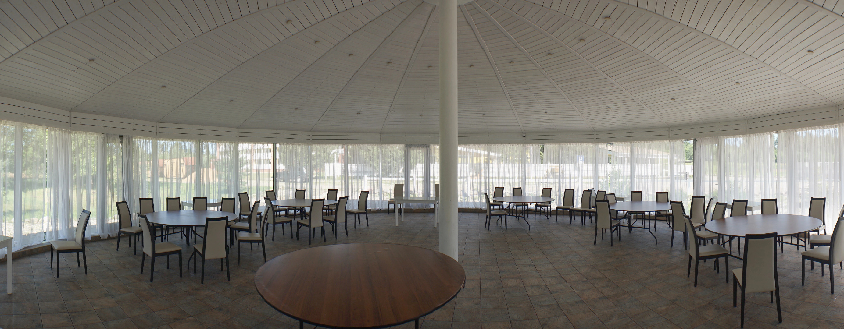 Отель Парк Прибрежный Ярбург