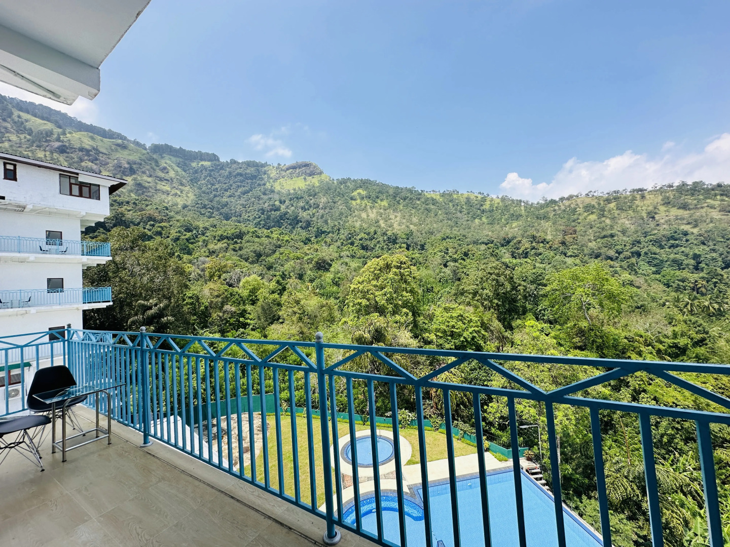 Отель Moi Ella by Dbi