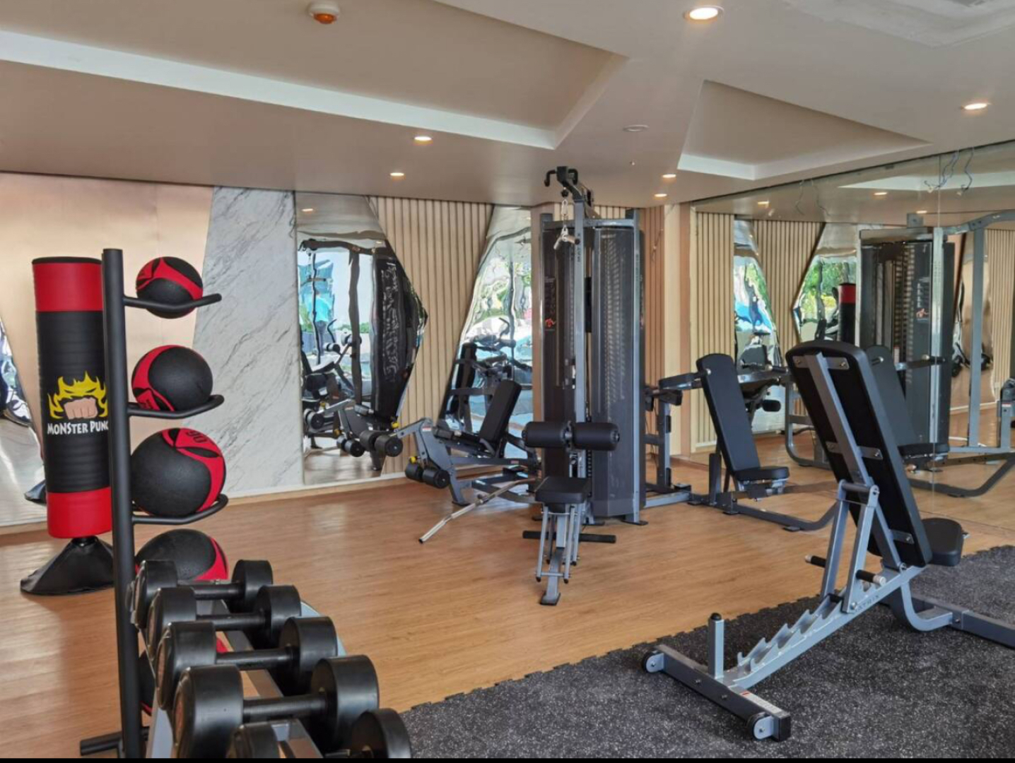 Апартаменты в 5-звездочном отеле c видом на море и аквапарком