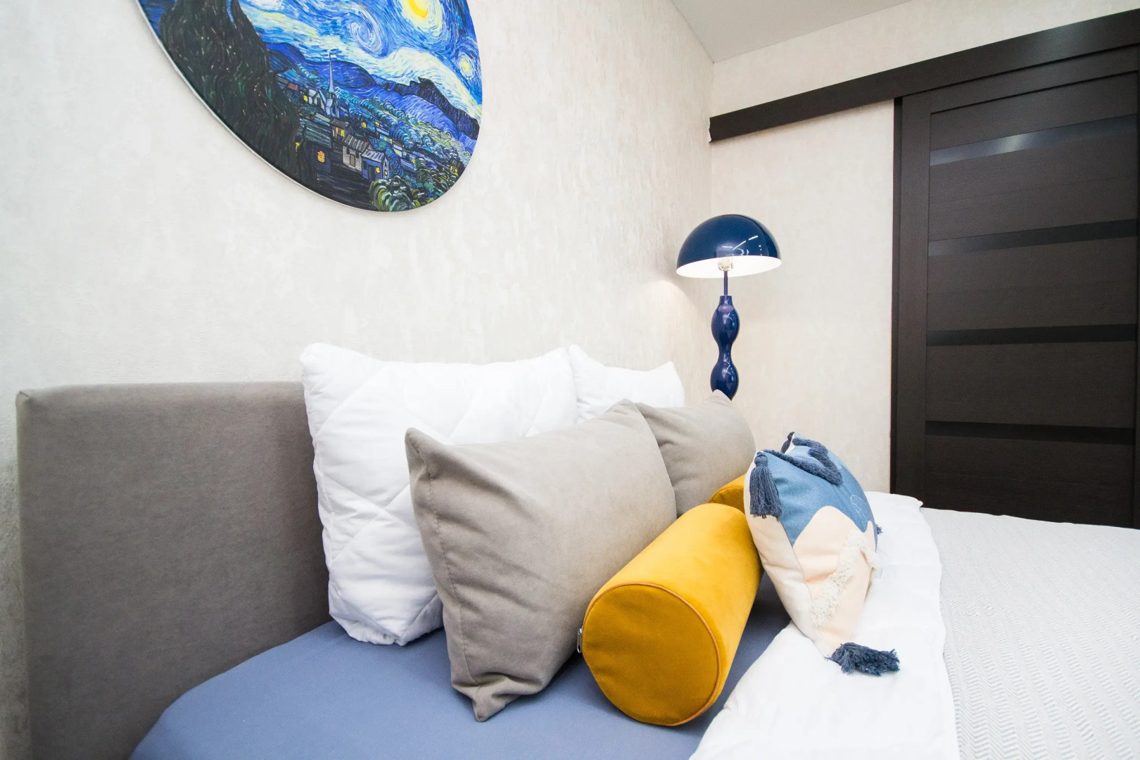 Квартира в Стиле Ван Гога Уют и Вдохновение