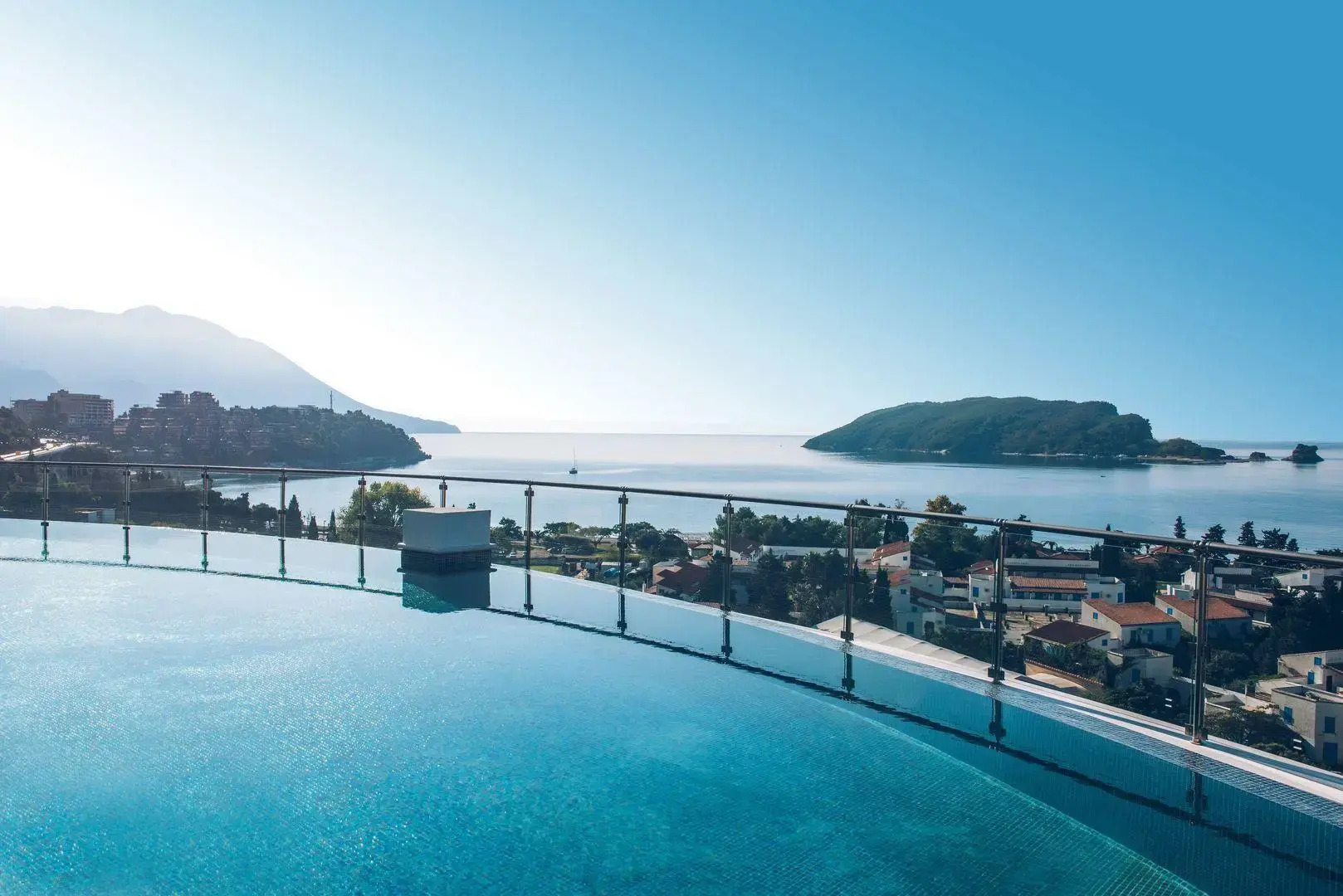 Отель Iberostar Slavija