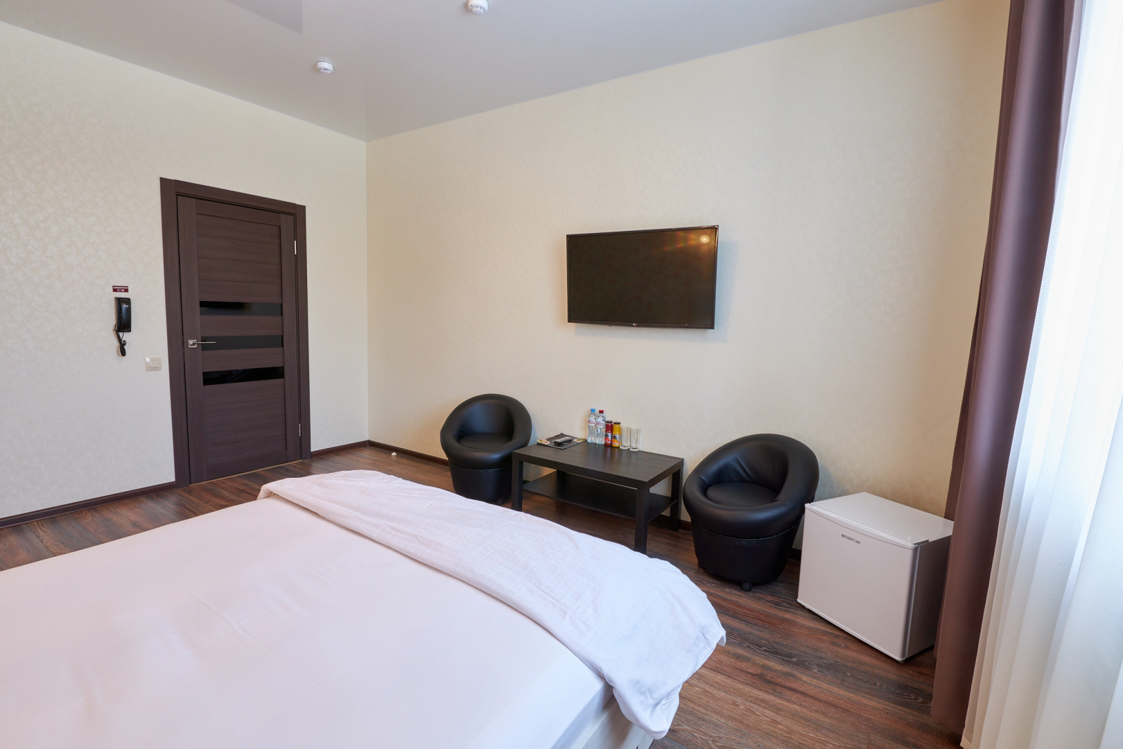 Отель Village House