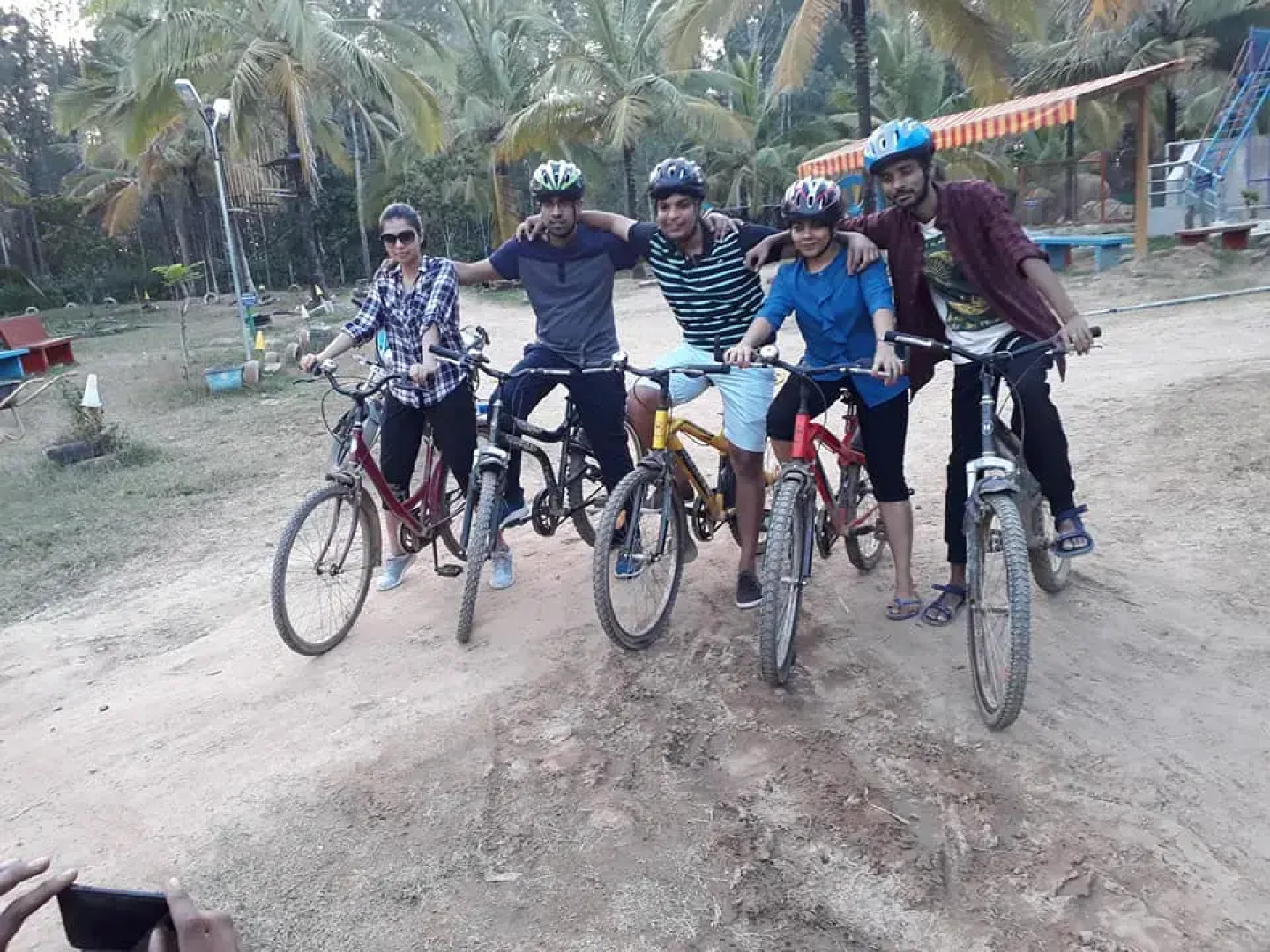 Кемпинг Farmers Son Ground