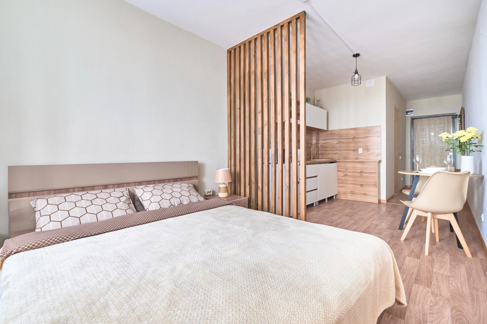 Апартаменты 9 Ночей 12 на Большая Подгорная