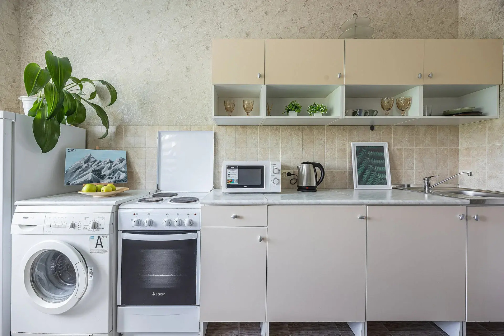 Квартира Студия с Огромной Парковочной зоной в 10 Мин.езды от Центра