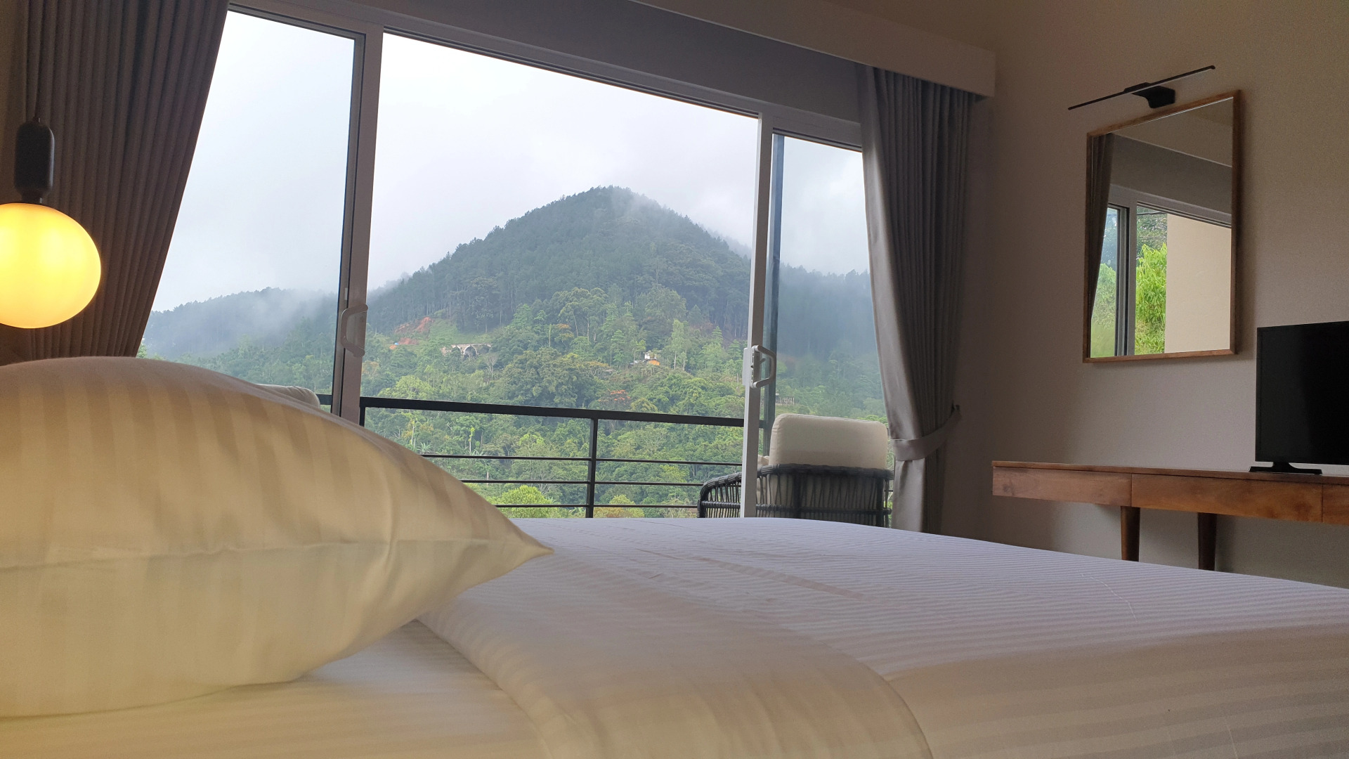 Отель The Cubes Ella