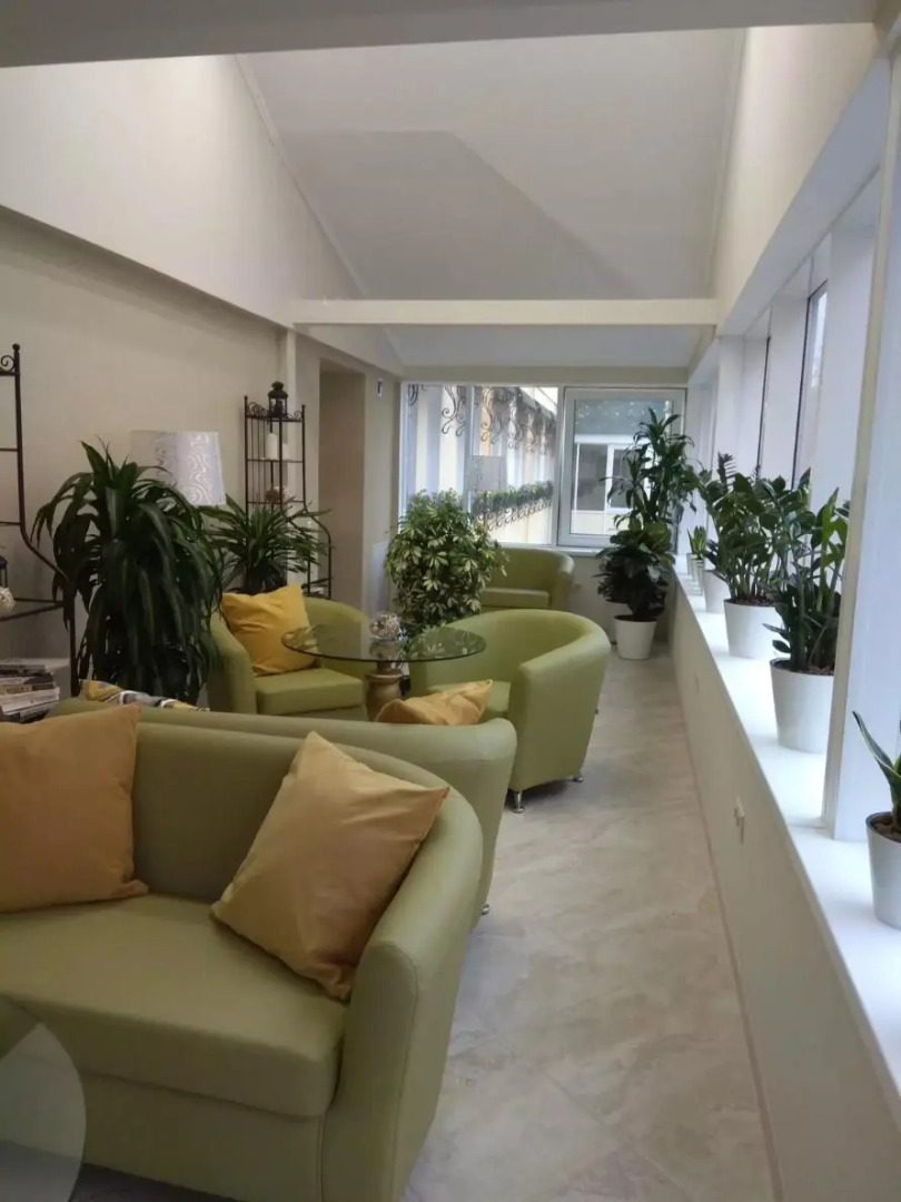 Отель Клевер