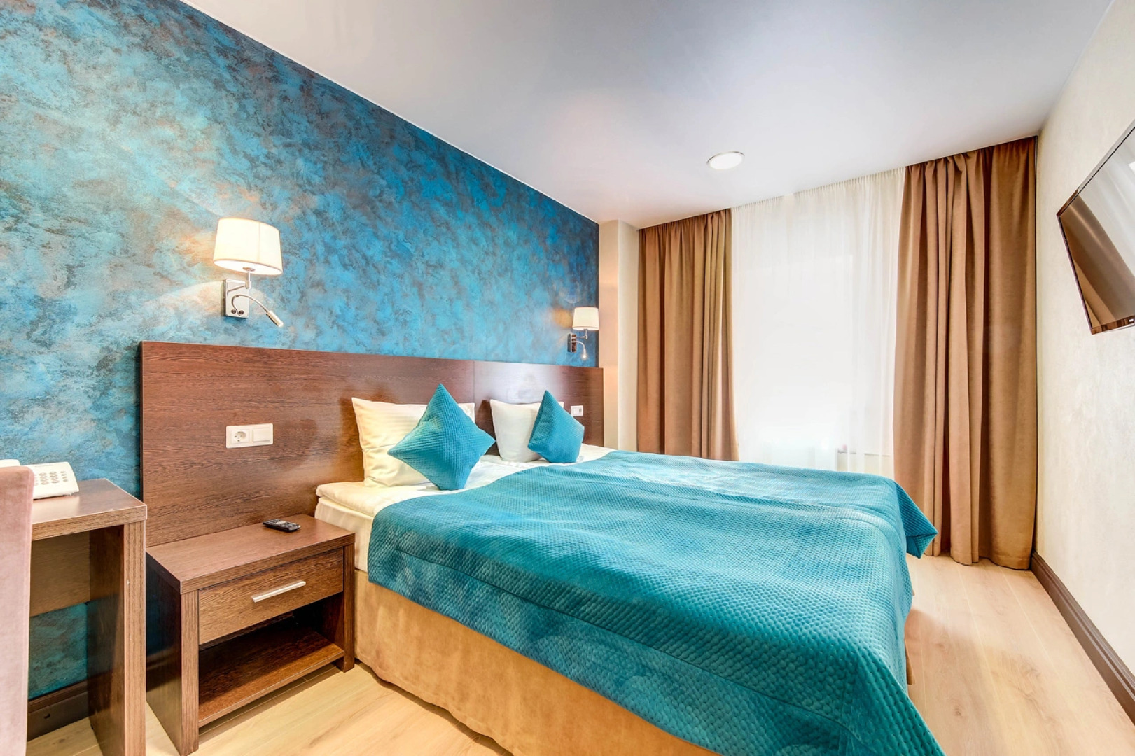 Отель Академия