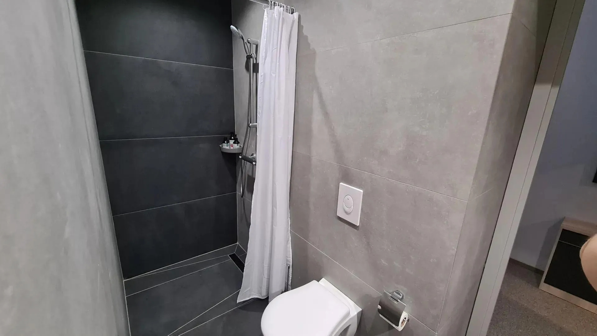 Апартаменты №3 в центре Ярославля - с шикарным вид из окон.