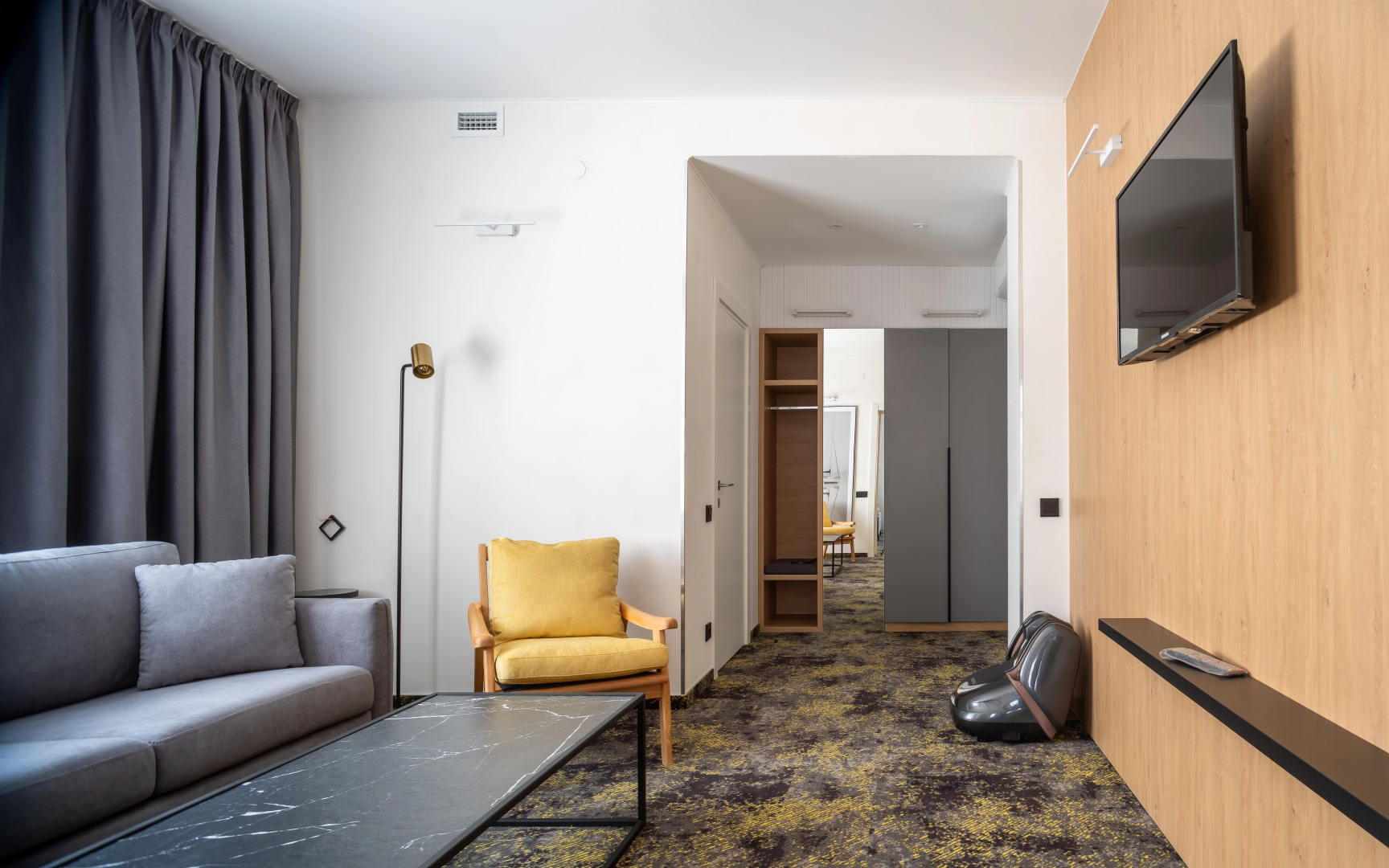 Отель Amber Shore Collection