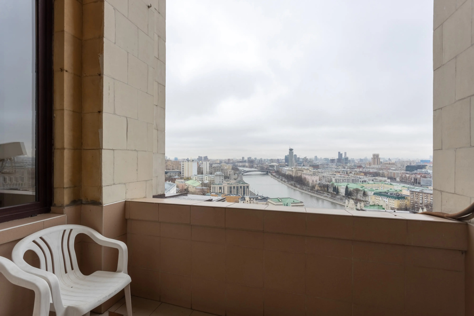 Апартаменты Улучшенные с балконом и видом на реку