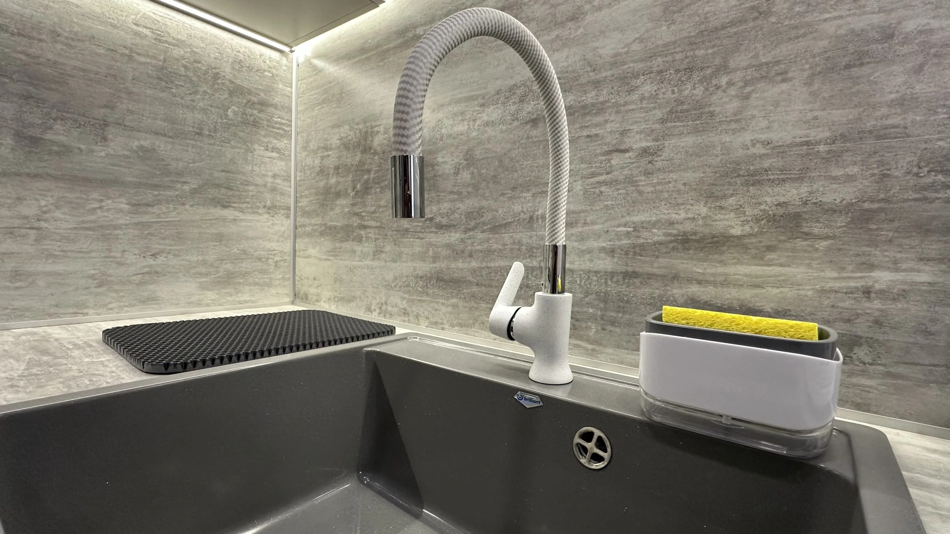 Квартира жёлтая Беличенко 92к4