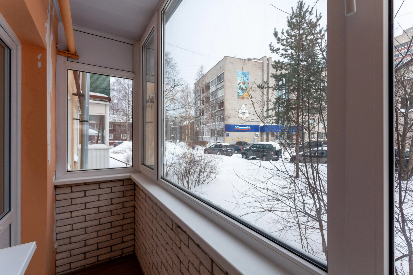 Квартира с камином у площади Ленина