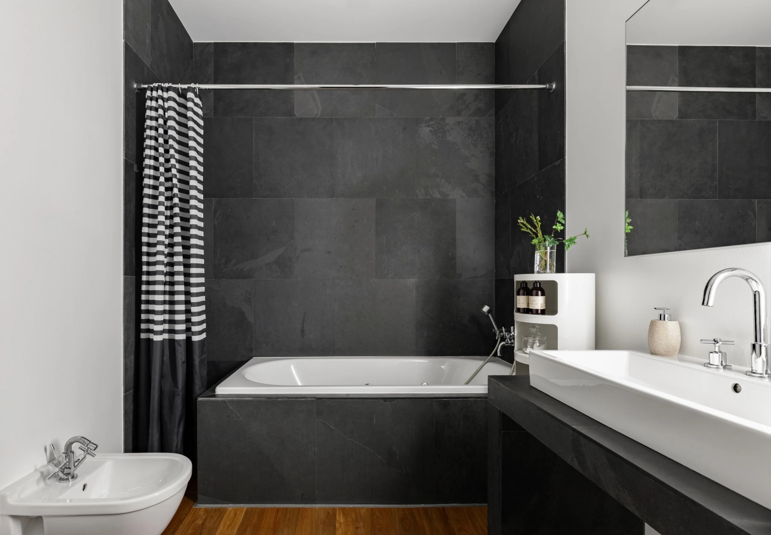 Апартаменты Minin Apartments с видом на Мойку 140 кв.м.