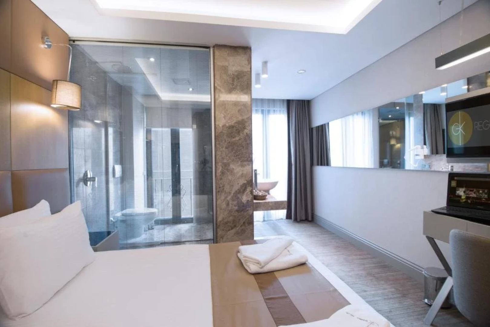 GK Regency Suites