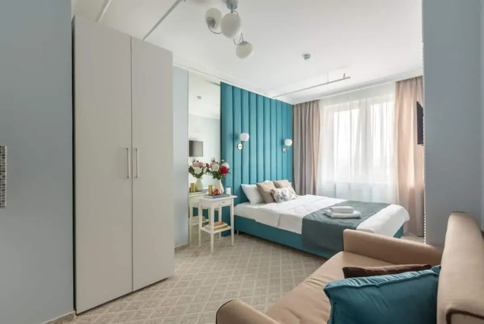 Апартаменты с Джакузи Лазурная