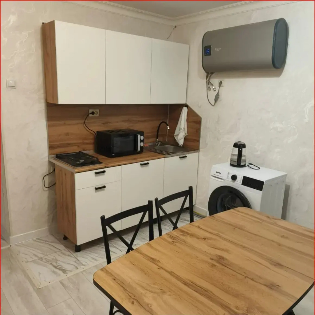 Квартира однокомнатная светлая в пешей доступности от моря