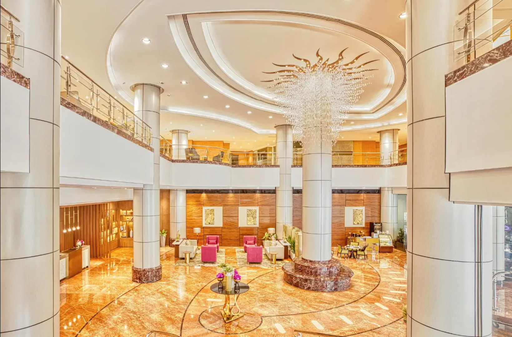 Отель Eastwood Richmonde Hotel