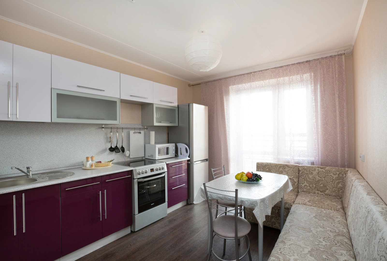 Апартаменты Этажидейли на Белинского с кухней и балконом