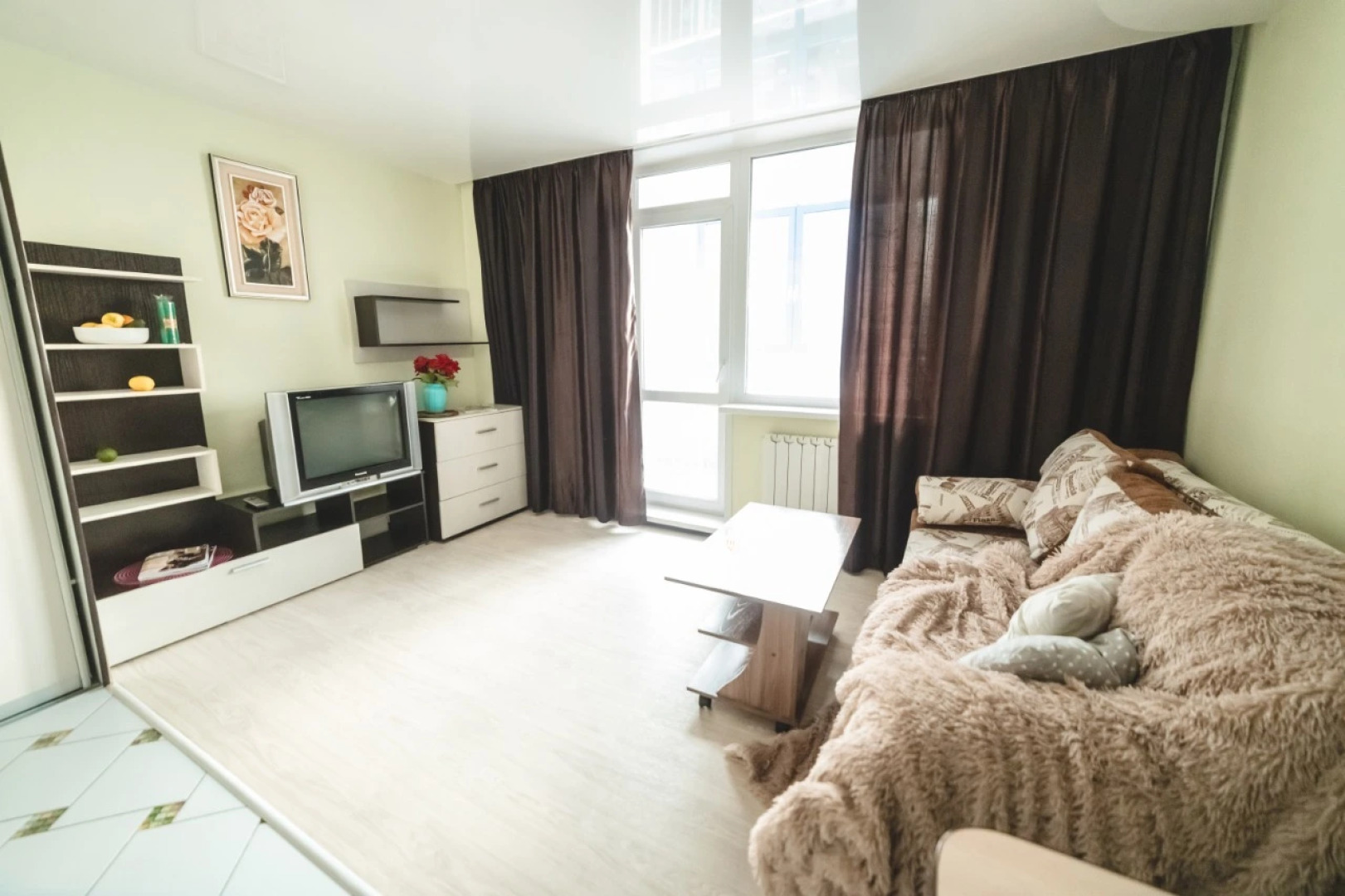 Студия с выходом на набережную