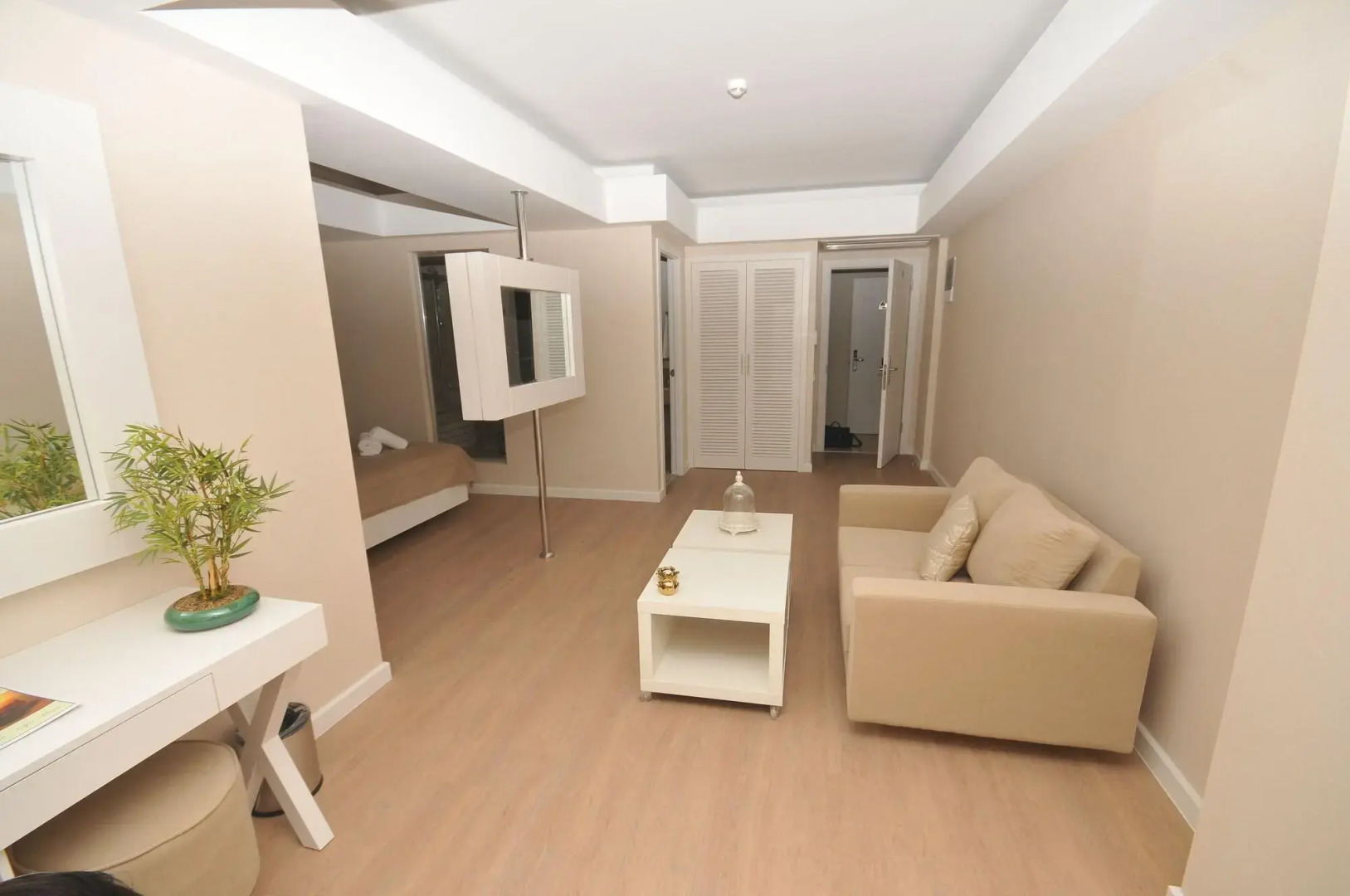 Отель Alesta Yacht