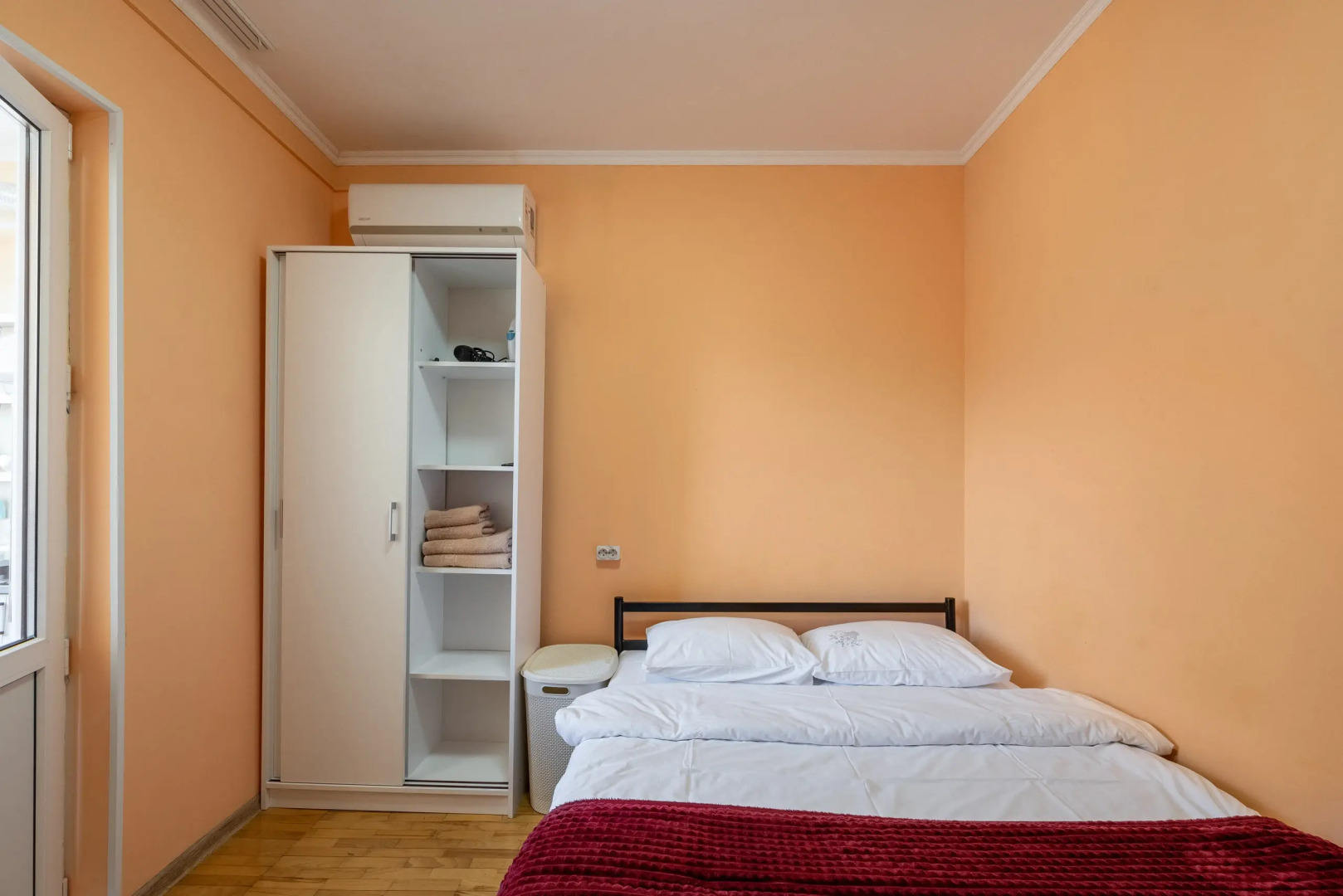 Квартира студия небольшая и комфортная в мкр. Кудепста