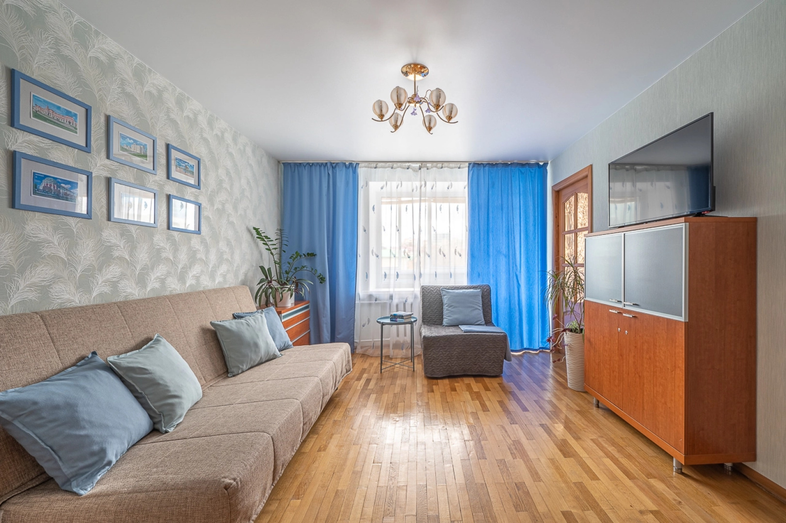 Квартира двухкомнатная Ekb.Studio на Энгельса, 38