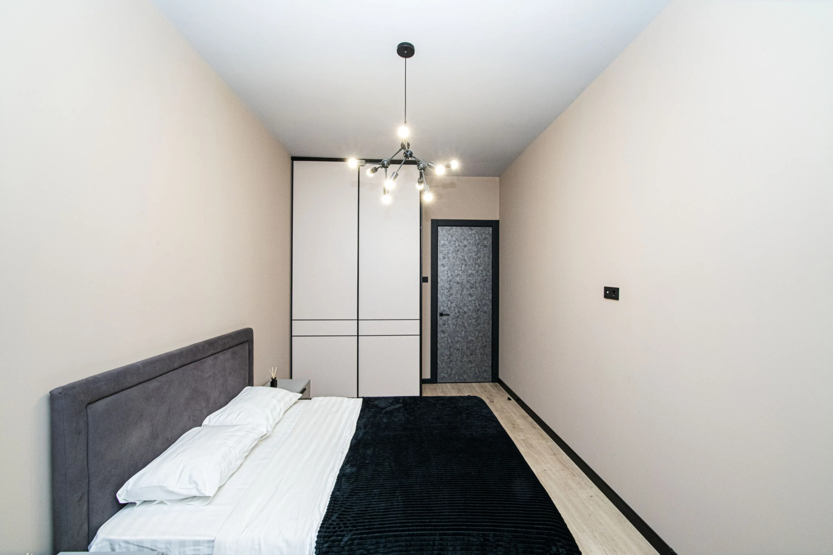 Апартаменты евротрёхкомнатные Stepanenkov в стиле лофт на Горького 24