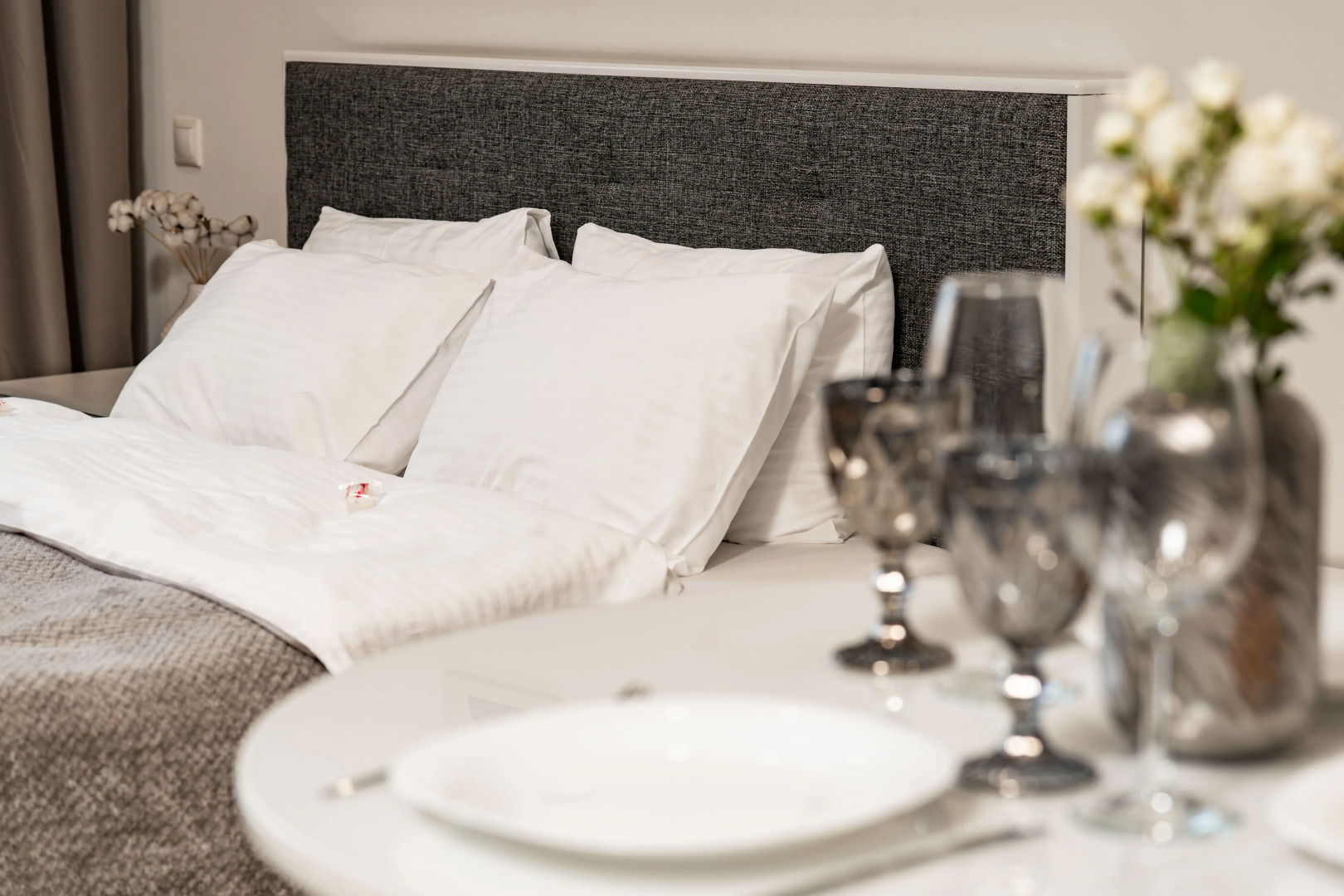 Апартаменты SKY INN Color Grey