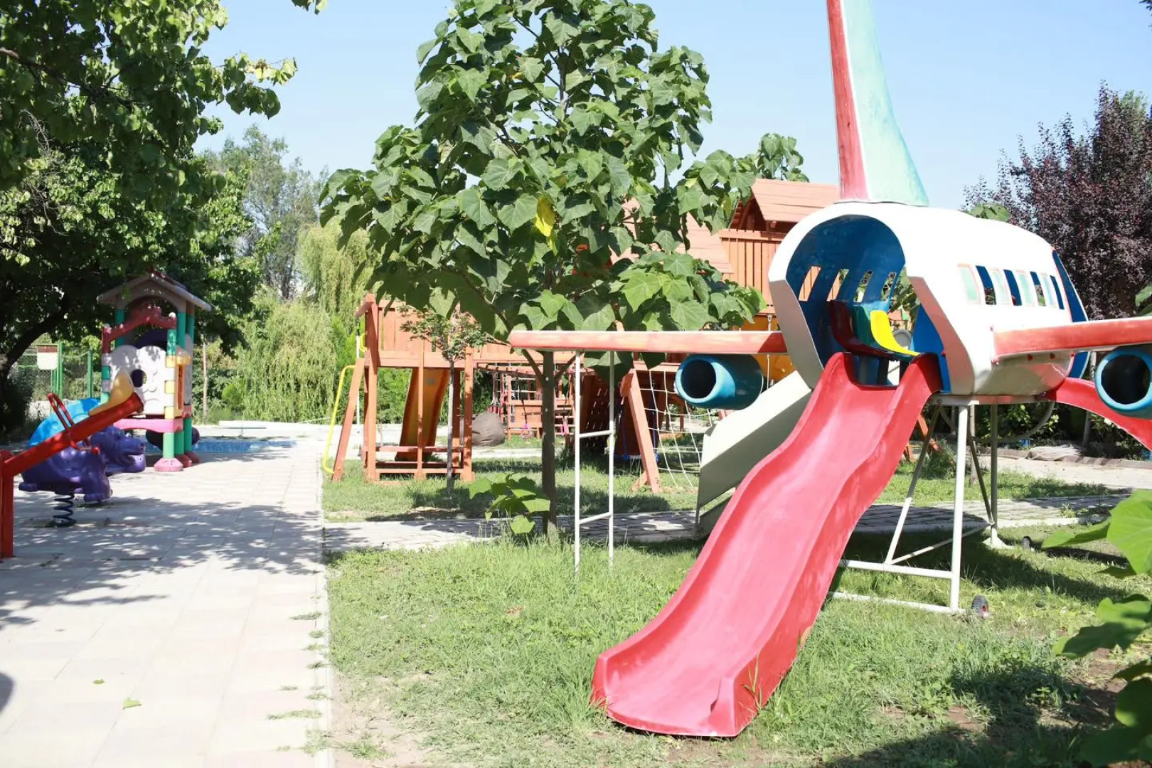 Отель Cross Resort